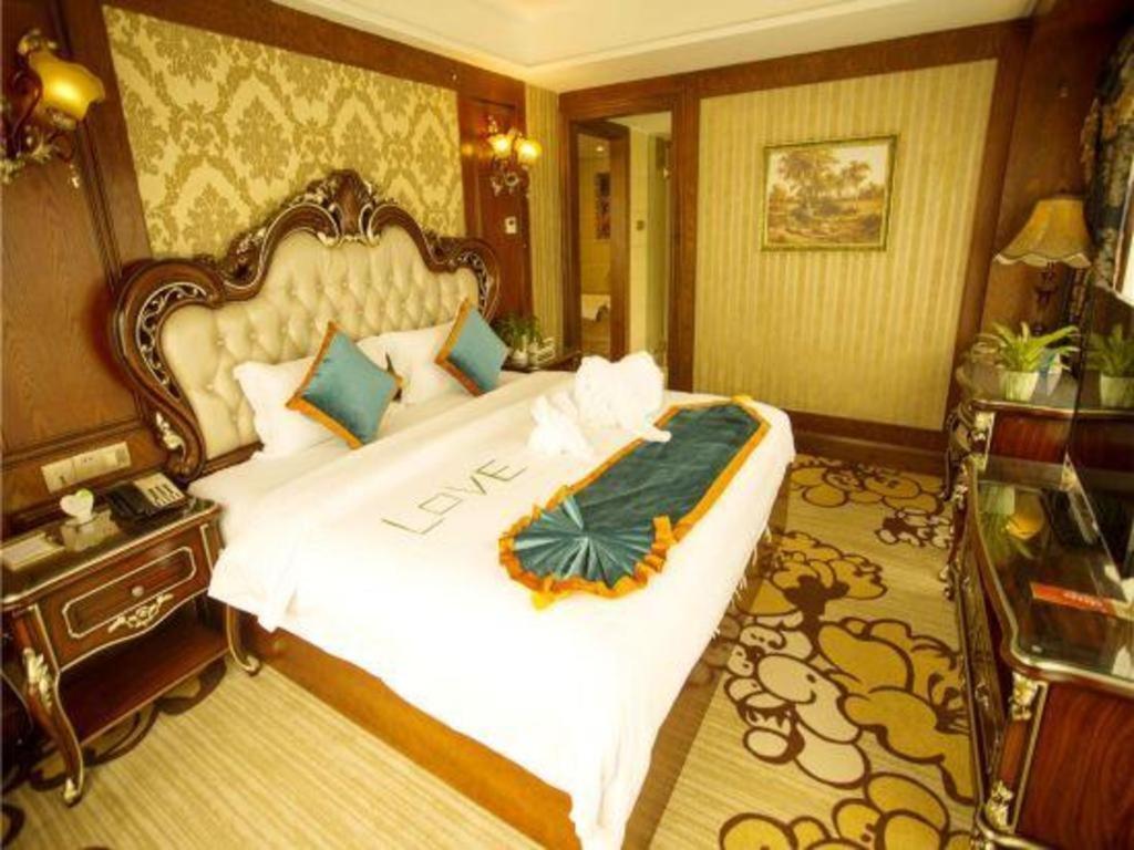 Chengdu French Theme Gold Palace Kültér fotó