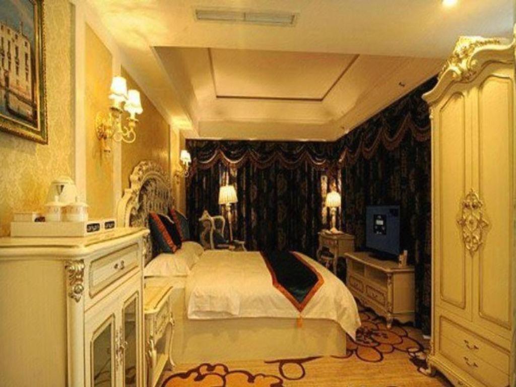 Chengdu French Theme Gold Palace Kültér fotó