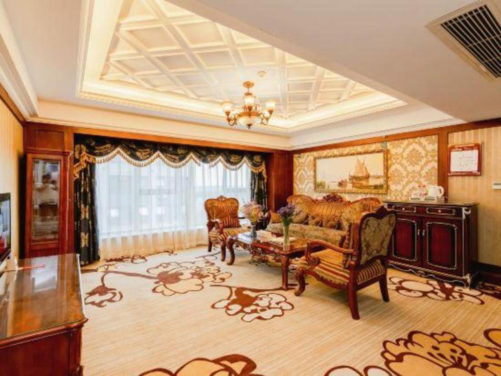 Chengdu French Theme Gold Palace Kültér fotó